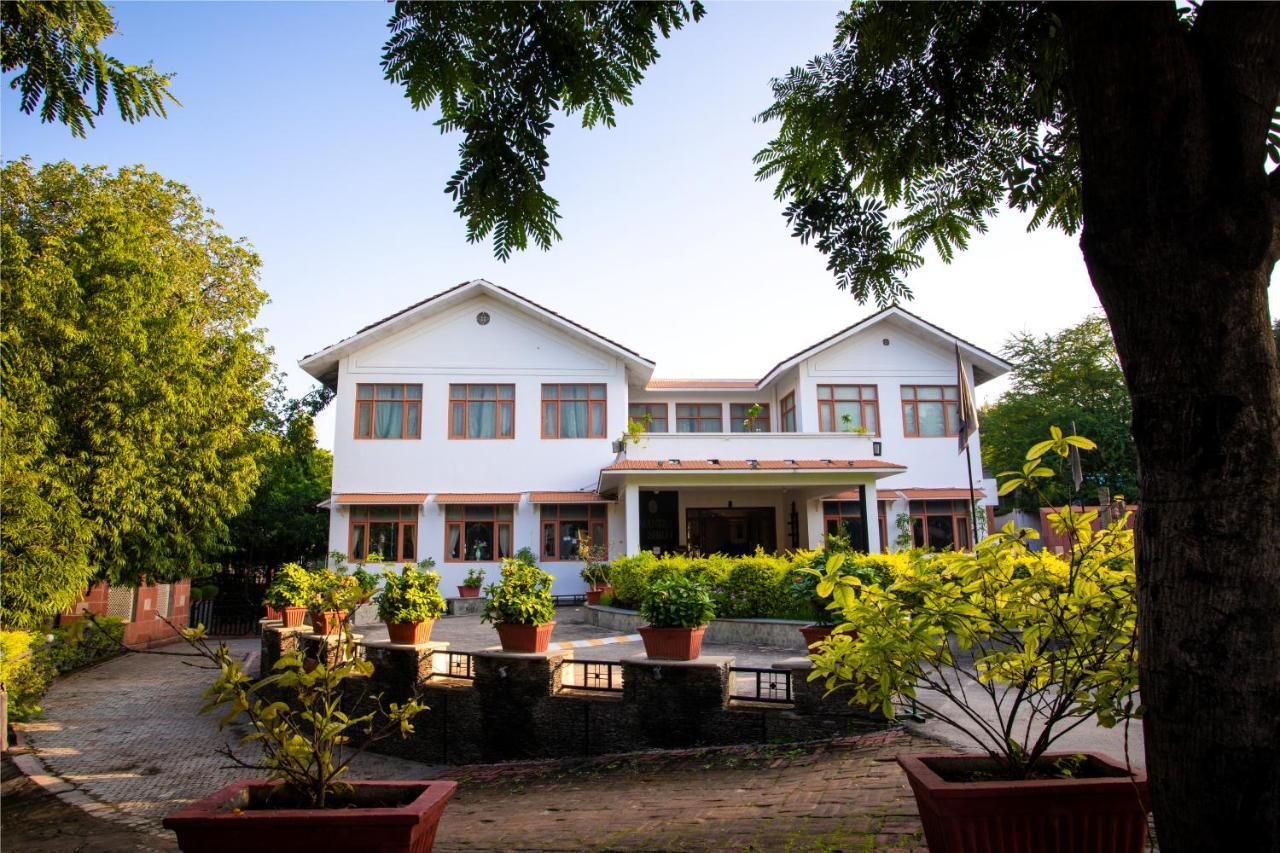 Amantra Shilpi Resort & Spa Удайпур Экстерьер фото